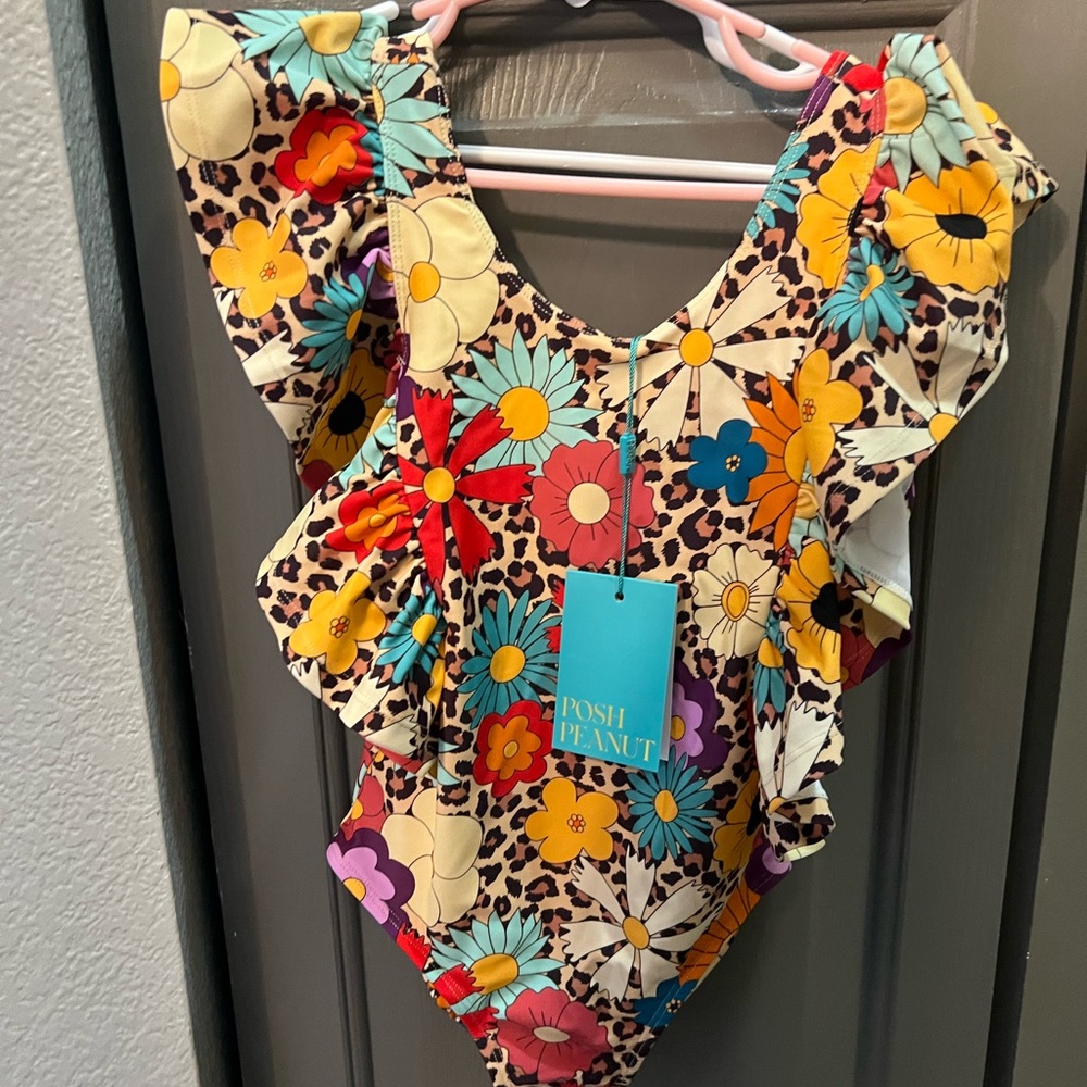 NWT Moonbeam ruffle swimsuit Posh Peanut size 7